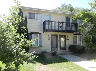 56 N Lakewood Gdns, Madison, WI 53704
