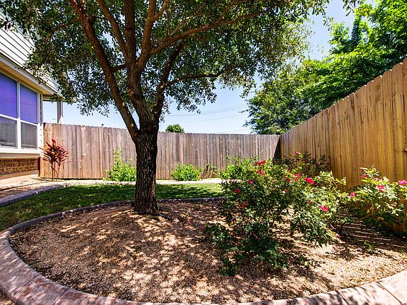 3rd image of 2726 Granite Creek Dr
