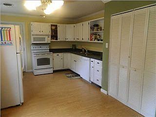 5th image of 109 Glenview Dr