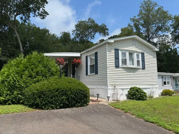 9 Stonewall Dr #181, Killingworth, CT 06419