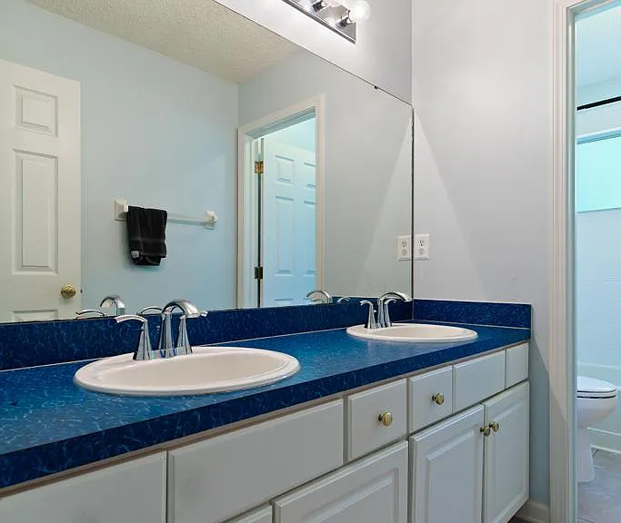 13480 Gallant Fox Cir W — Photo 32