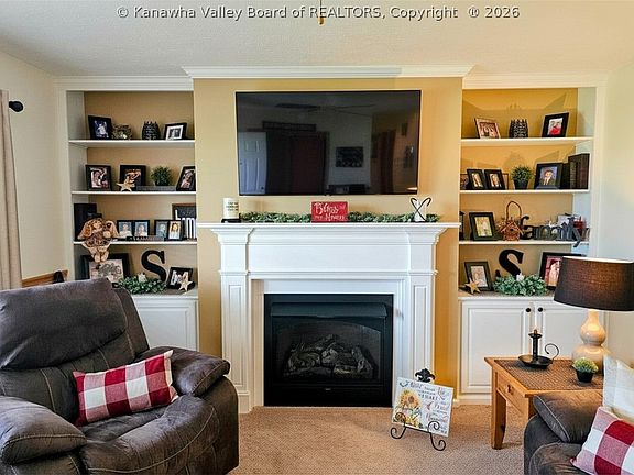 4th image of 447 Westerry Ct