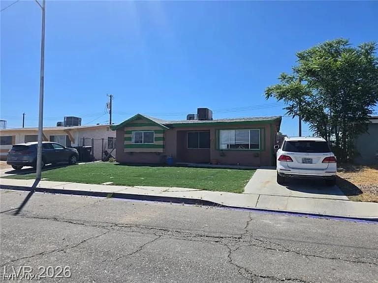 817 Duquesne Ave — Photo 3