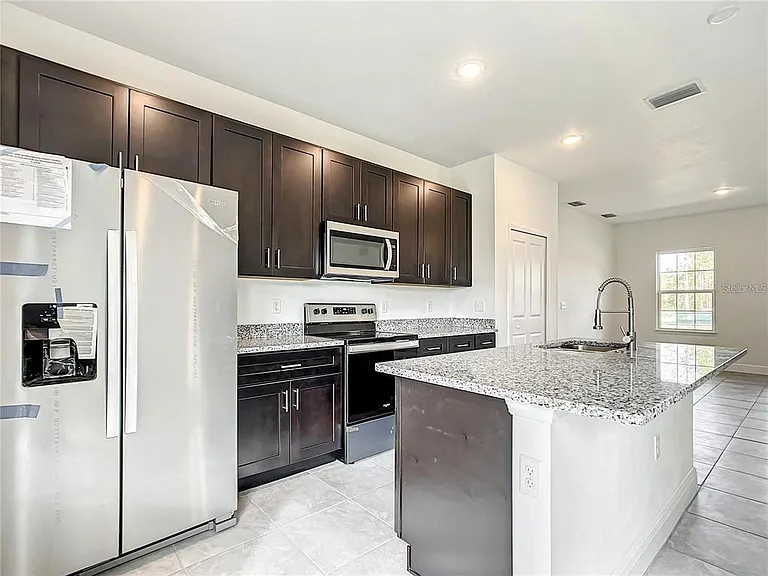 406 Marion Oaks Trl — Photo 16