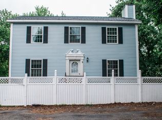 9 Spring St, Amesbury, MA 01913