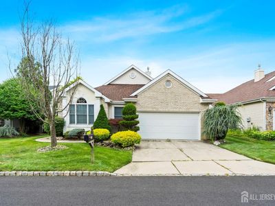 22 Chandler Ct, Monroe Township, NJ, 08831