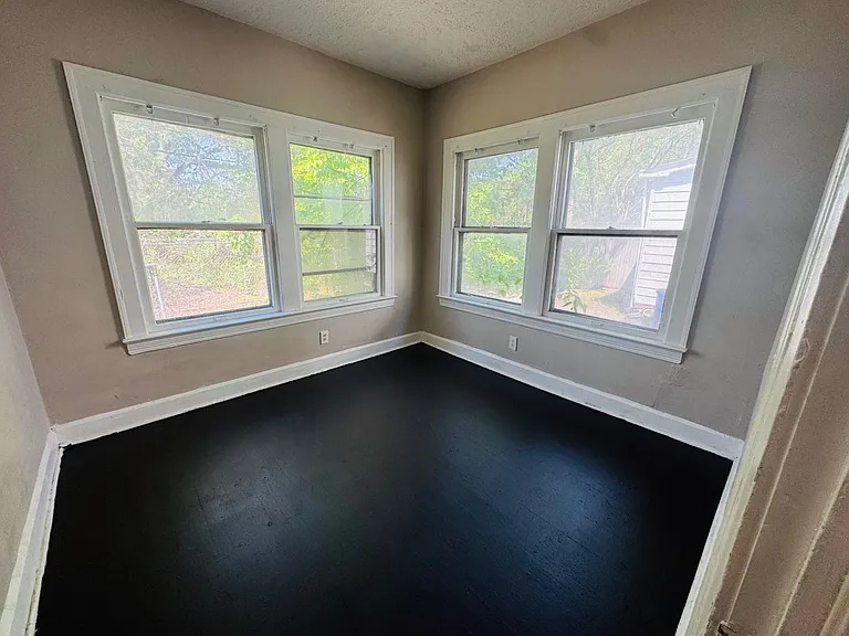 12633 Edmonton Ave, Cleveland, OH — Photo 33