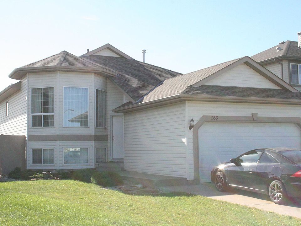 1st image of 263 Dunvegan Rd NW