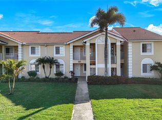 7750 Jewel Ln APT 103, Naples, FL 34109