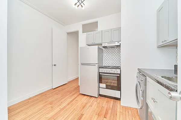 Rented by Living New York | media 10