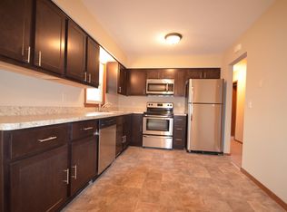 1046 Lincoln Ave, Saint Paul Park, MN 55071