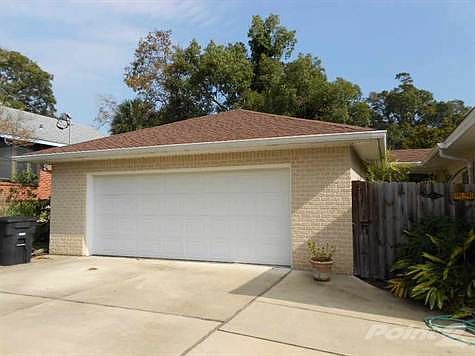Detached Garage