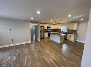 258 Clementon Ave, Blackwood, NJ 08012