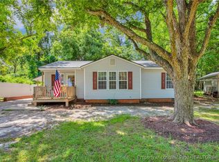 5211 Sequoia Rd, Fayetteville, NC 28304