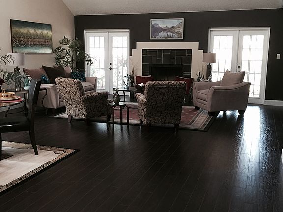 3rd image of 1436 Fairway Oaks Dr