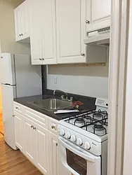 Rented by Roberto Guilbet, LREB