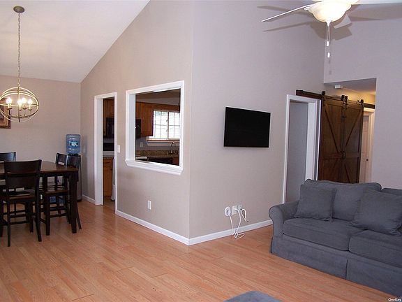 5th image of 41 Morton St
