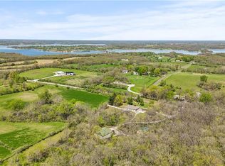 6605 County Rd E, Smithville, MO 64089