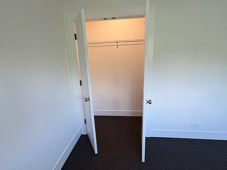 2836 Minnesota Ave #3E — Photo 5