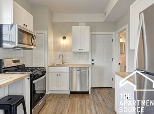 1628 W Ohio St #3F, Chicago, IL 60622