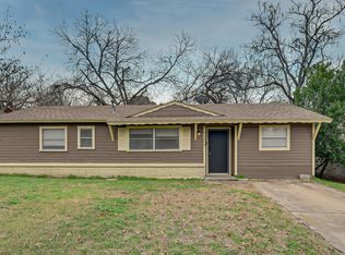 7204 Greenlee St, Fort Worth, TX 76112