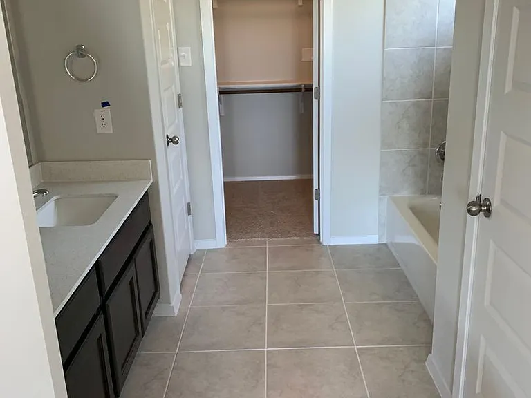8116 Bronco Ln — Photo 20