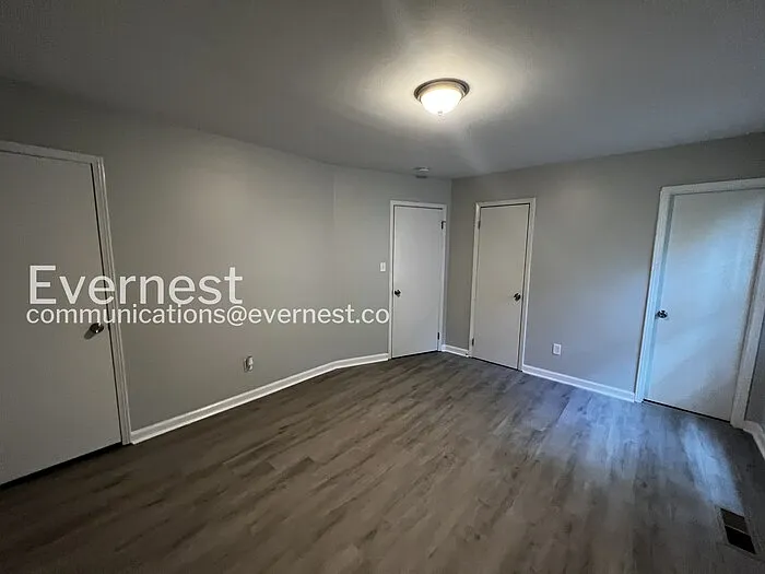 5328 Balboa Ave — Photo 13