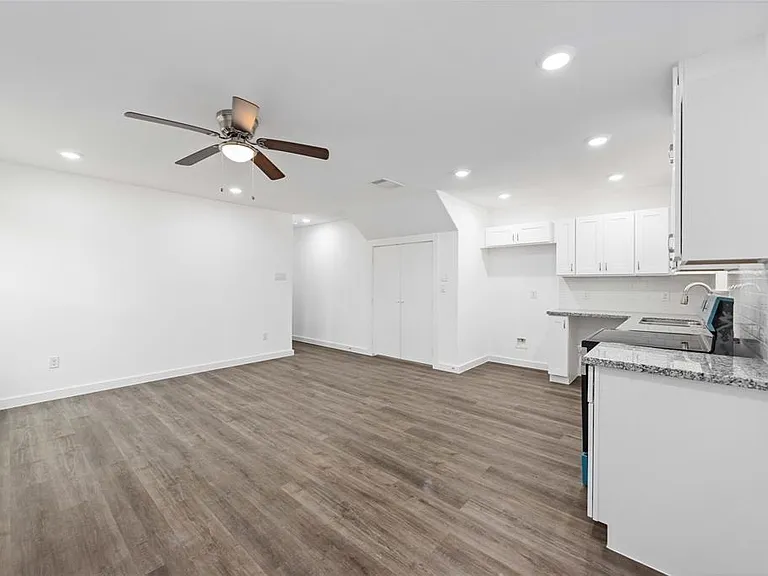1056 North Ln #A — Photo 5