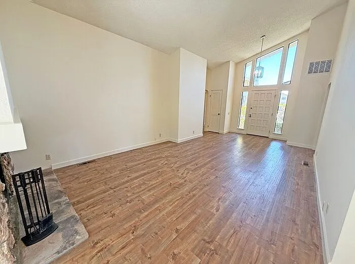3305 Archbury Ct — Photo 3