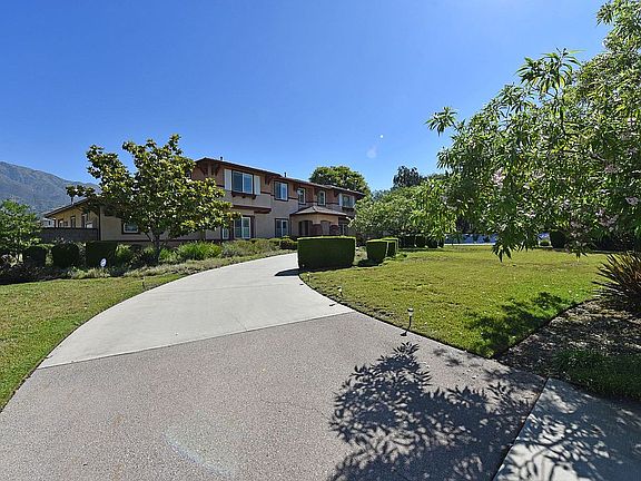 2nd image of 767 Pomello Dr