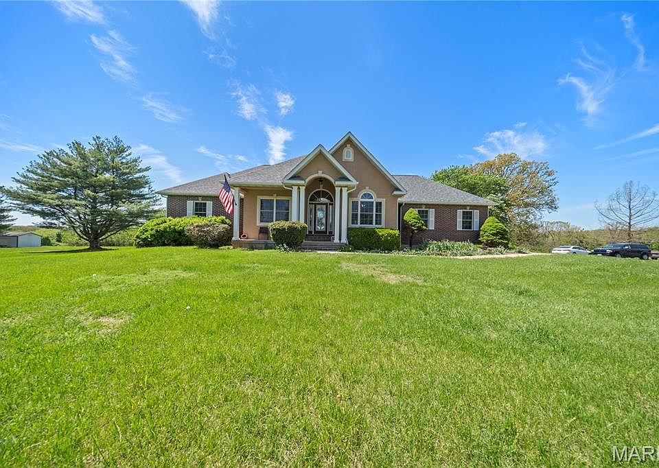 1st image of 10755 Larson Ln