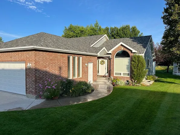 691 Summerwood Dr, Rexburg, ID 83440
