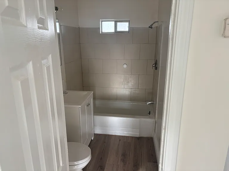 527 Villa St #1 — Photo 11