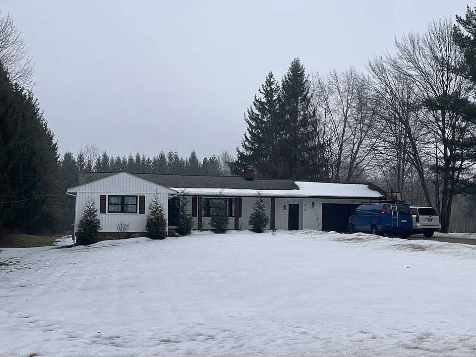 1st image of 920 Parker Rd