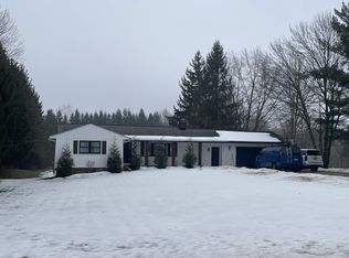 920 Parker Rd, Aurora, OH 44202