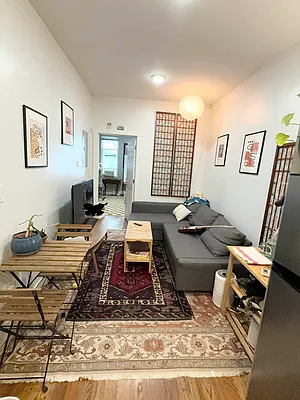 Rented by Delmark Realty LLC | media 21