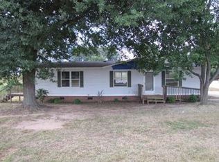 3 Bainbridge Dr, Greenville, SC 29611