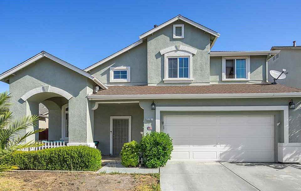 1st image of 3207 Ogden Ln