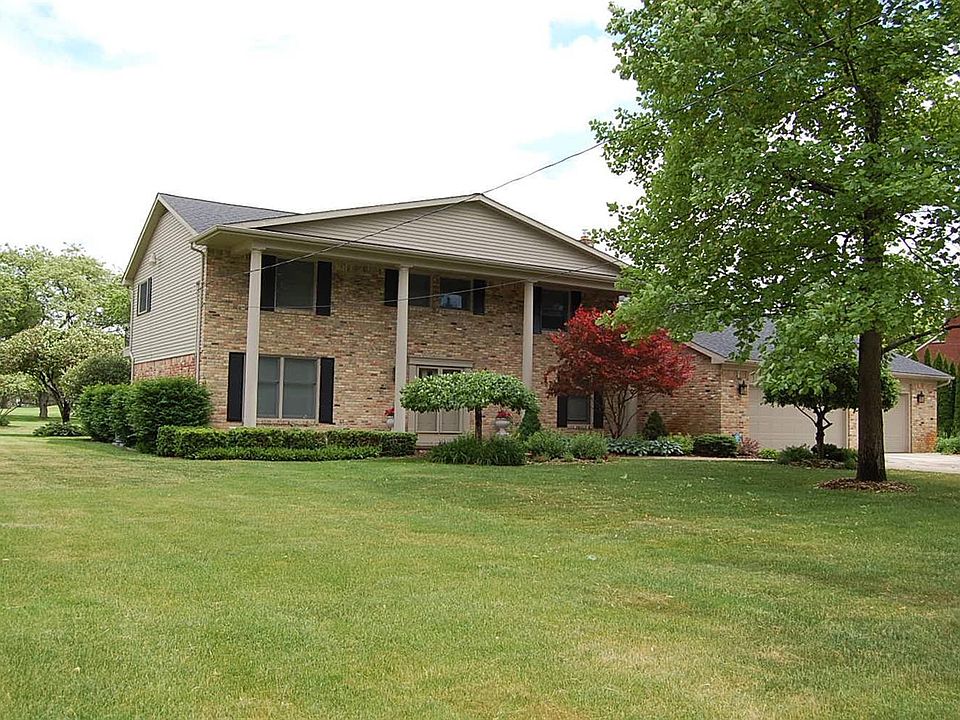 1st image of 9411 Oakmont Dr