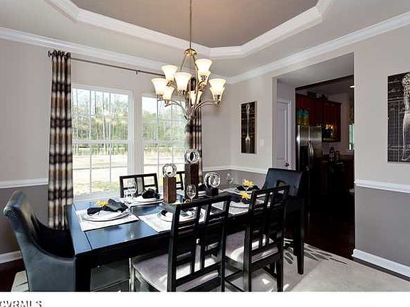 3rd image of 3424 Avocado Dr