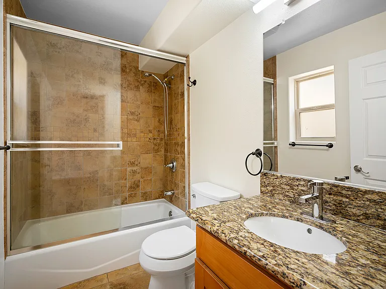 345 W Loraine St #3 — Photo 19