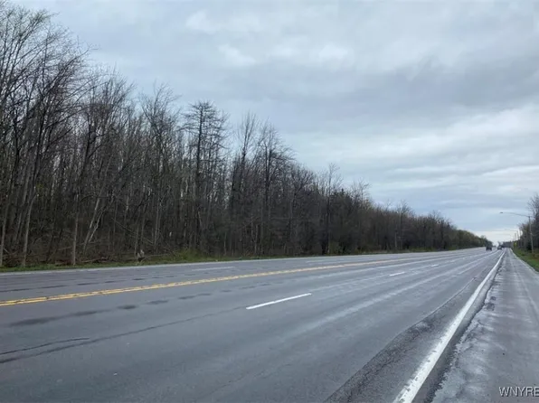 Lake Shore Rd #37, Lake View, NY 14085