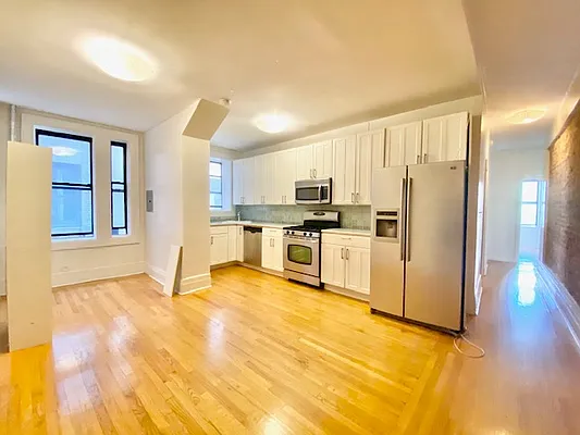 Rented by Bohemia Realty Group | media 9