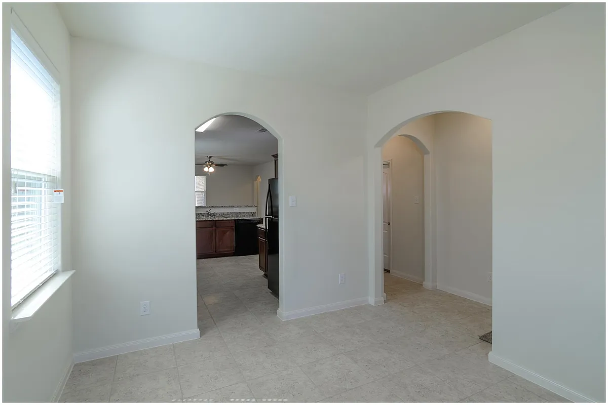 Dinning Area - 1627 White Mountain Way