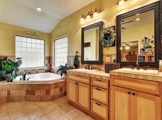 714 Shady Hollow Dr, Georgetown, TX 78628