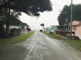 3 Oak Island Oaks Cir, Harkers Island, NC 28531