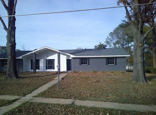 1600 Melrose Pl, Clinton, MS 39056