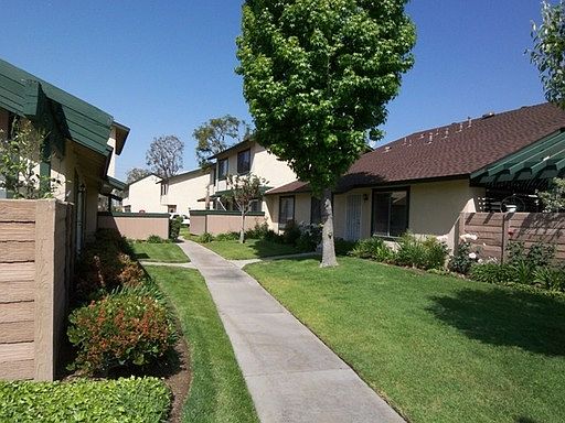 3rd image of 1719 N Willow Woods Dr Unit B