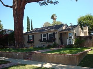 8826 Chimineas Ave, Northridge, CA 91325