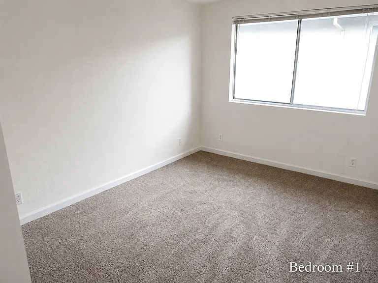 1370 Del Rio Ct #3 — Photo 5